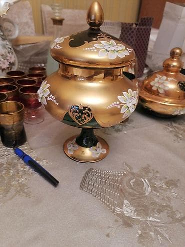 konfet: Konfet qabi. Bohemia. Her biri 40azn — 1