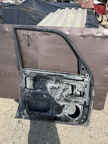 perde: Sol ön, Mitsubishi Pajero, 2012 il — 2