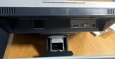 monitor hp: HP L2045w 20" — 5