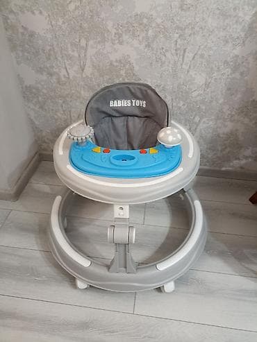 Seliqeli işledilib, heç bir yerində defekt yoxdur. musiqi sesi çixir