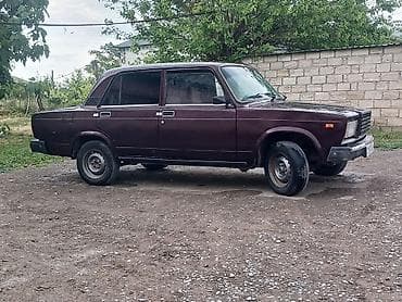 arxa panel: VAZ 2107 sedan - Korpus: klassik 4 qapılı sedan, tünd bənövşəyi/bordo — 8