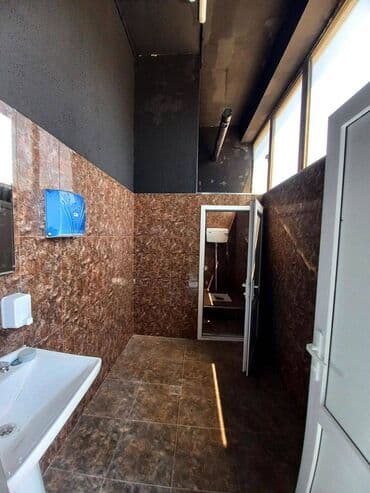 korpu mərasim evi: Hər profilə uyğun. 1500 Kv.m Yeni təmirdən çıxmış qabağı tam şüşəli 2 — 3