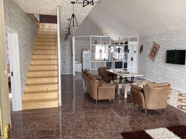 Xəzər rayonu, Mərdəkan qəsəbəsinda, Dəniz yolundan 400 metr aralıda, 4