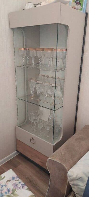 bar şkaf: Güzgüsüz — 2