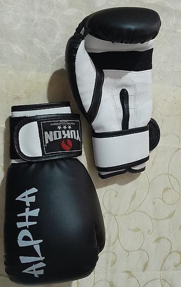 qapıçı əlcəyi qiyməti: Boks və döyüş idmanları üçün dəst Venum kask və Alpha markalı boks — 3
