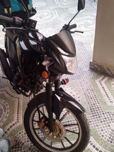 Moped/Motosiklet – CHAMP brendi - Rəng: qara, idman üslublu kuzov lalafo.az -da Moped/Motosiklet – CHAMP brendi - Rəng: qara, idman üslublu kuzov