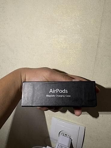 iphone 11 pro max dublikat: Məhsul tam orjinaldır qulaqcıqlarn hər ikisidə işlək vəziyətdədir — 5