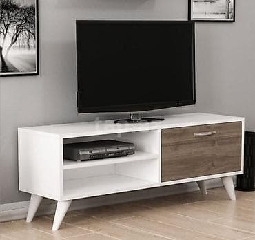 Düz TV altlığı, Polkalı, Laminat