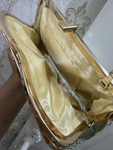 Сумки: Qızılı rəngli zəncirli axşam çantası - Material: metalik qızılı — 2