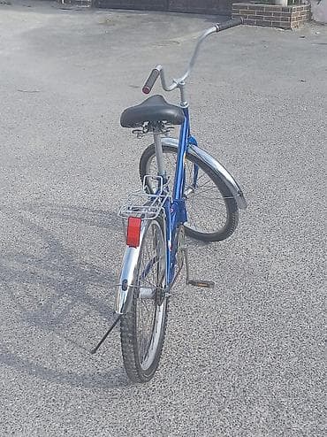 Охота и рыбалка: Şəhər gəzintiləri üçün rahat klassik velosiped - Rəng: mavi, parlaq — 3