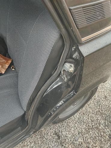 opel astra 1993: VAZ (LADA) 2107: 1.6 l | 2010 il 57311 km Sedan — 7