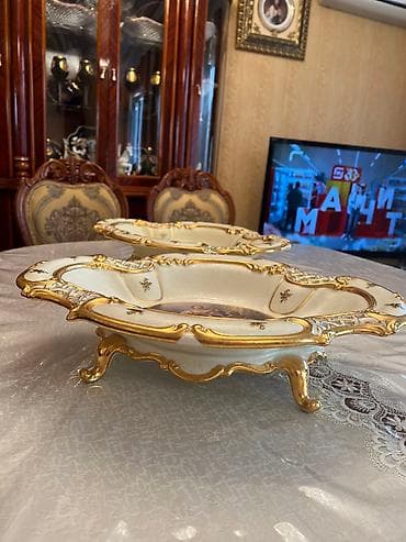 guldan: Italyan gablari tezedi,biri 500 manat — 2