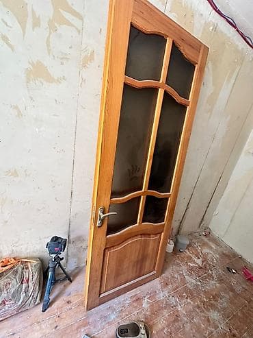 seyif qapi: Taxta otaq qapısı – şüşəli modellə - Material: təbii ağac (iynəyarpaq — 1