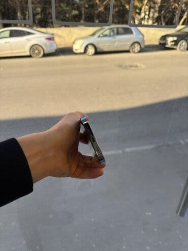 xperia 1: IPhone 13 Pro, Sierra Blue, Face ID — 6