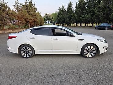 volkswagen passat 1: Kia Optima: 2.4 л | 2013 г. Седан — 4