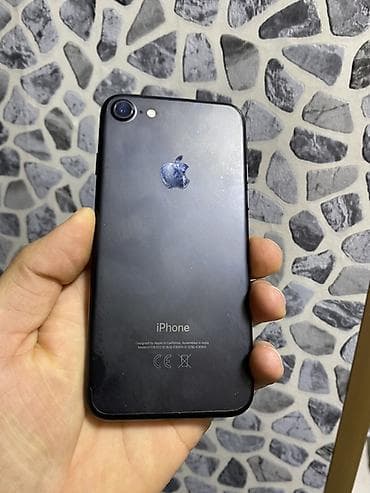 iphone 11pro: IPhone 7, Qara, Barmaq izi — 2