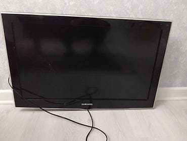 iphone 11 fake: Televizor Samsung LCD 32" HD (1366x768) — 2