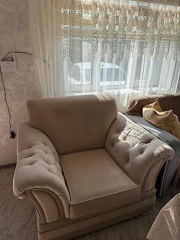 işdenmiş divan: İşlənmiş, Klassik divan, Divan, Bazasız, Açılan — 2