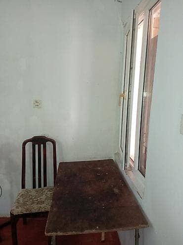 kiraye evler telebe: 1 otaqlı ev kirayəlik - Plan: 1 yataq otağı, ayrıca mətbəx girişi - — 3