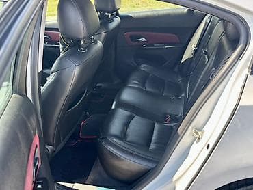 mini cooper 2009: Chevrolet Cruze: 1.4 l | 2012 il 239000 km Sedan — 5