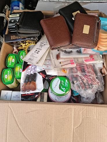 uz kremi: Kosmetik dəst, Huda Beauty, >10 məhsul, Yeni, Ünvandan götürmə — 5