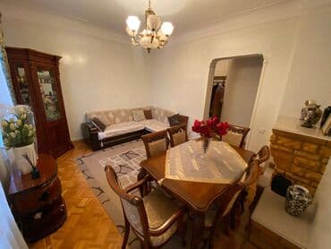 qobuda kirayə evlər: Badamdarda 2mertebeli binanın 2-cu mərtəbəsində yerləşən ümumi sahəsi — 6