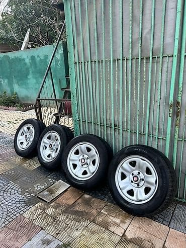 dirsəkli val: Disk təkər Fiat R 13, 4 Boltlu — 2