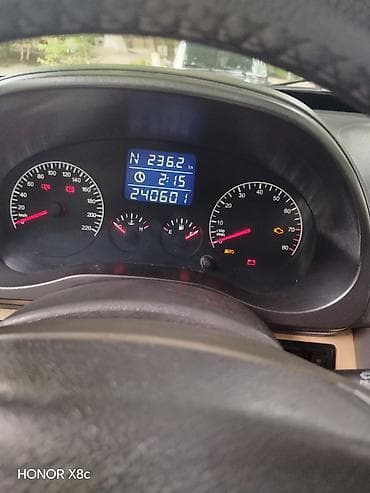 Nəqliyyat: Chery Tiggo (T11): 1.9 l | 2012 il 240668 km Krossover — 2