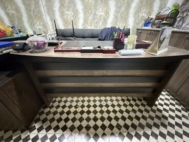 продаю старую мебель: Ofis masası və tumbası satılır Təmiz, işlənmiş, heç bir qırığı və — 3