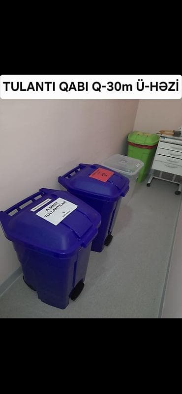 Контейнеры для отходов: Tullantı qabları – tibbi və məişət tullantılarının ayrılması üçün — 2