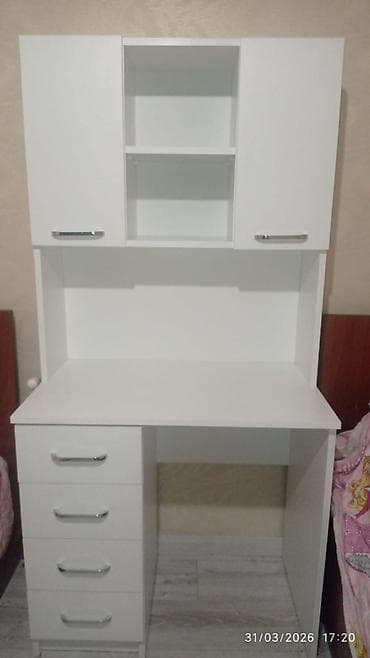 ✔️80 man(Hövsan). Yazı masası. Tam ideal vəziyyətdədir. Demek olar ki