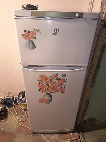 qaz: 2 qapılı Indesit Soyuducu Satılır, rəng - Ağ — 2