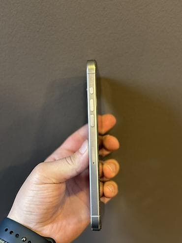 iphone 16 pro satış: IPhone 15 Pro Max, 256 GB, Gümüşü, Simsiz şarj, Face ID — 5