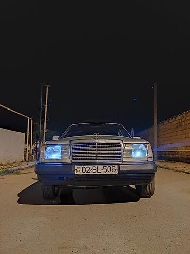 bmw e60 disk: Mercedes-Benz W124: 2.5 l | Sedan — 1