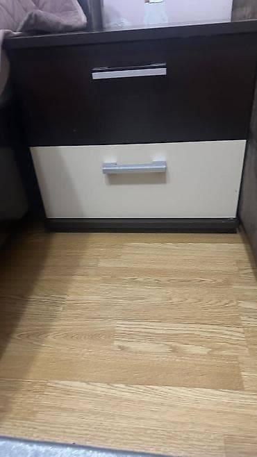 taxt dəsti 50 m: Yataq otağı dəsti – qəhvəyi/krem rəng kombinasiyası Komplekt: - — 5