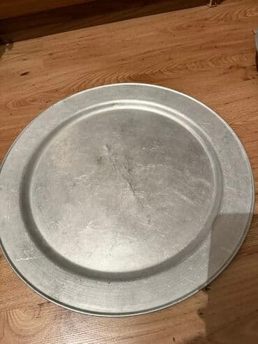 saxlama qablari: Alüminium dairəvi sini/padnos - Material: yüngül və davamlı alüminium — 1