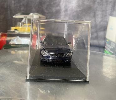 CD, DVD disklər və kassetlər: BMW, 2006 il, 1:43, Dəmir, Ödənişli çatdırılma — 8