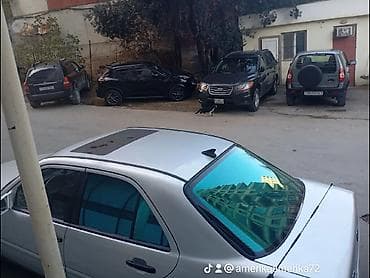 şuşə silən: Mercedes-Benz C-Class: 2.8 l | 1994 il Sedan — 3