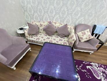 divan işlemiş: İşlənmiş, Masa və oturacaqlar, Divan, Kreslolar, Kredit yoxdur, Azərbaycan — 2