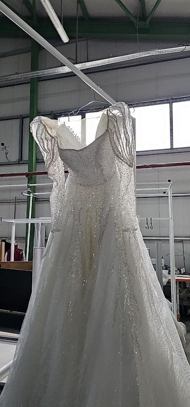 Toy paltarları və aksesuarları: 5 eded gəlinlik — 6