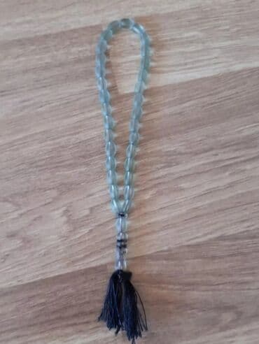 kehraba tesbeh: Üç fərqli təsbeh dəsti. Bir dəstə şəffaf muncuqlar, bir dəstə taxta — 5