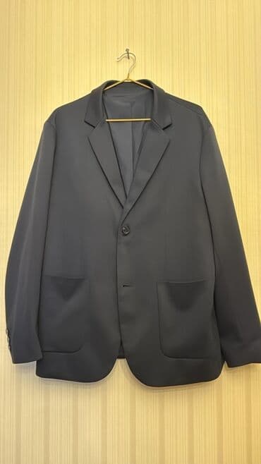 Toy paltarları və aksesuarları: 1 defe geyilib. Olcu L-XL. 130m alinib — 1