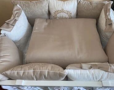 uşaq ucun maşınlar: Beşik üçün premium tekstil dəsti - Rənglər: krem və bej tonları — 1