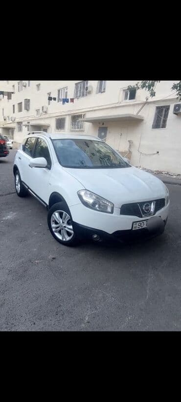 Nissan Qashqai: 2 l | 2013 il Ofrouder/SUV