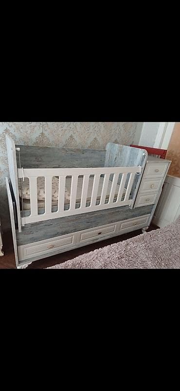 kamodlar: Uşaq çarpayısı – çevrilə bilən model - Material: ağ və mavi-ağac — 3