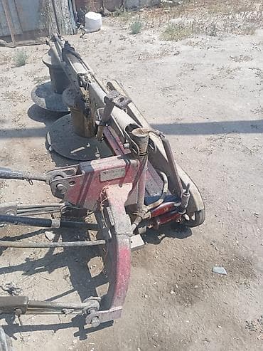 Traktora qoşulan barabanlı otbiçən - 2 barabanlı diskli kəsici qurğu