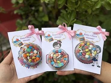 hediyelikler: Məktəb mövsümü üçün fərdiləşdirilmiş hədiyyə kartları və şirniyyat — 2