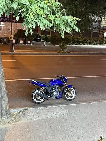 Транспорт: Məhsul: Şəhər tipli çıplaq (naked) motosiklet – mavi rəng Texniki və — 4