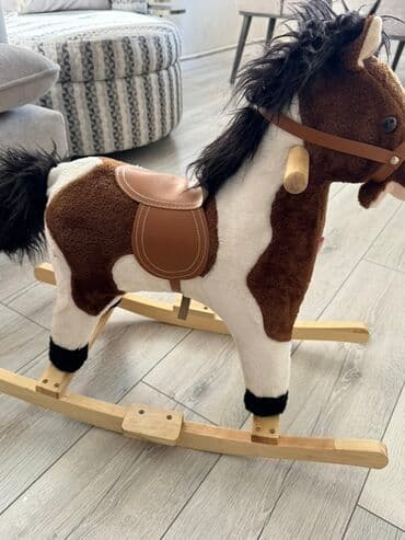 Akkumulyatorlar: Taxta yelləncək at – uşaq oyuncağı - Yumşaq, plyuş materialdan — 2