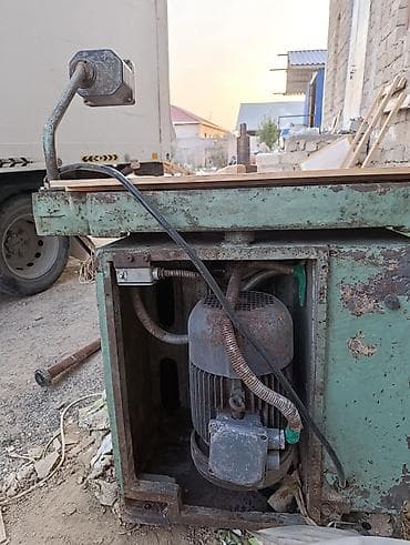 Marangoz üçün stolüstü frez dəzgahı - Güclü elektrik mühərriki ilə — 2